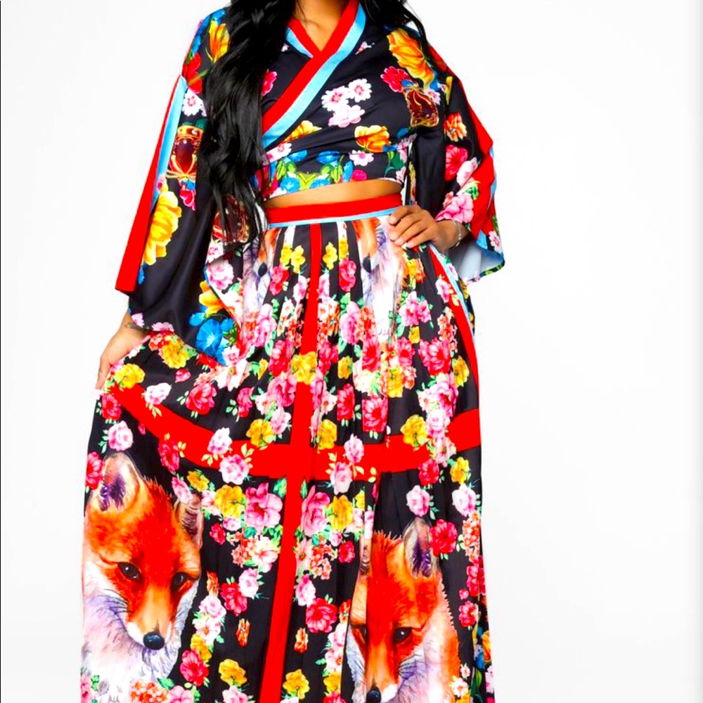 New Multicolored 2 piece Skirt Set.